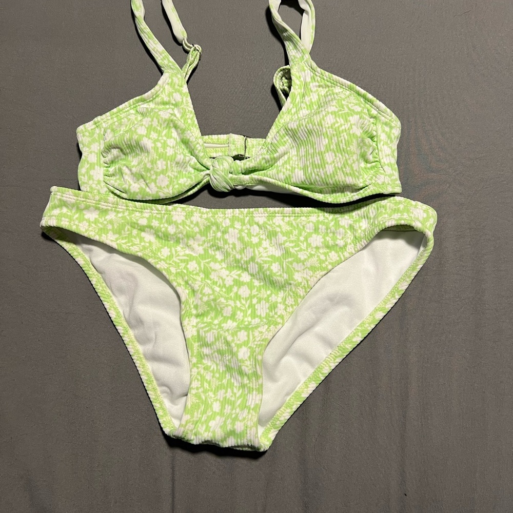 Women’s Green Floral Swim Set